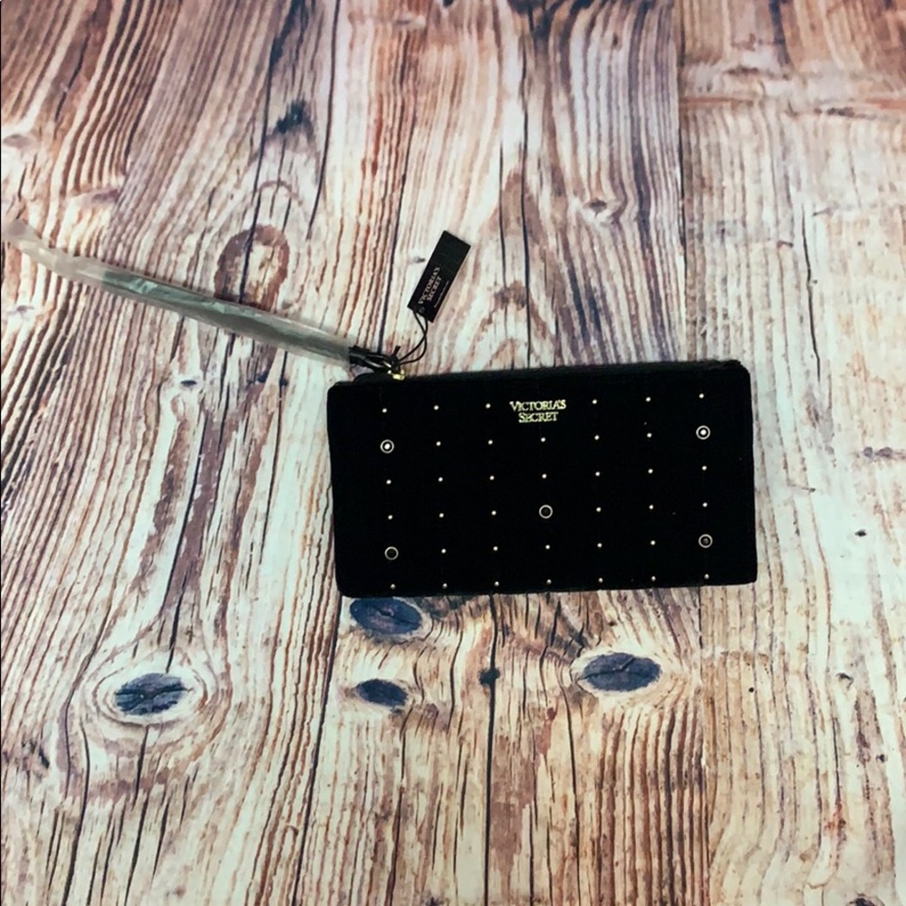 NWT VICTORIA’S SECRET Velvet stud slim wristlet
